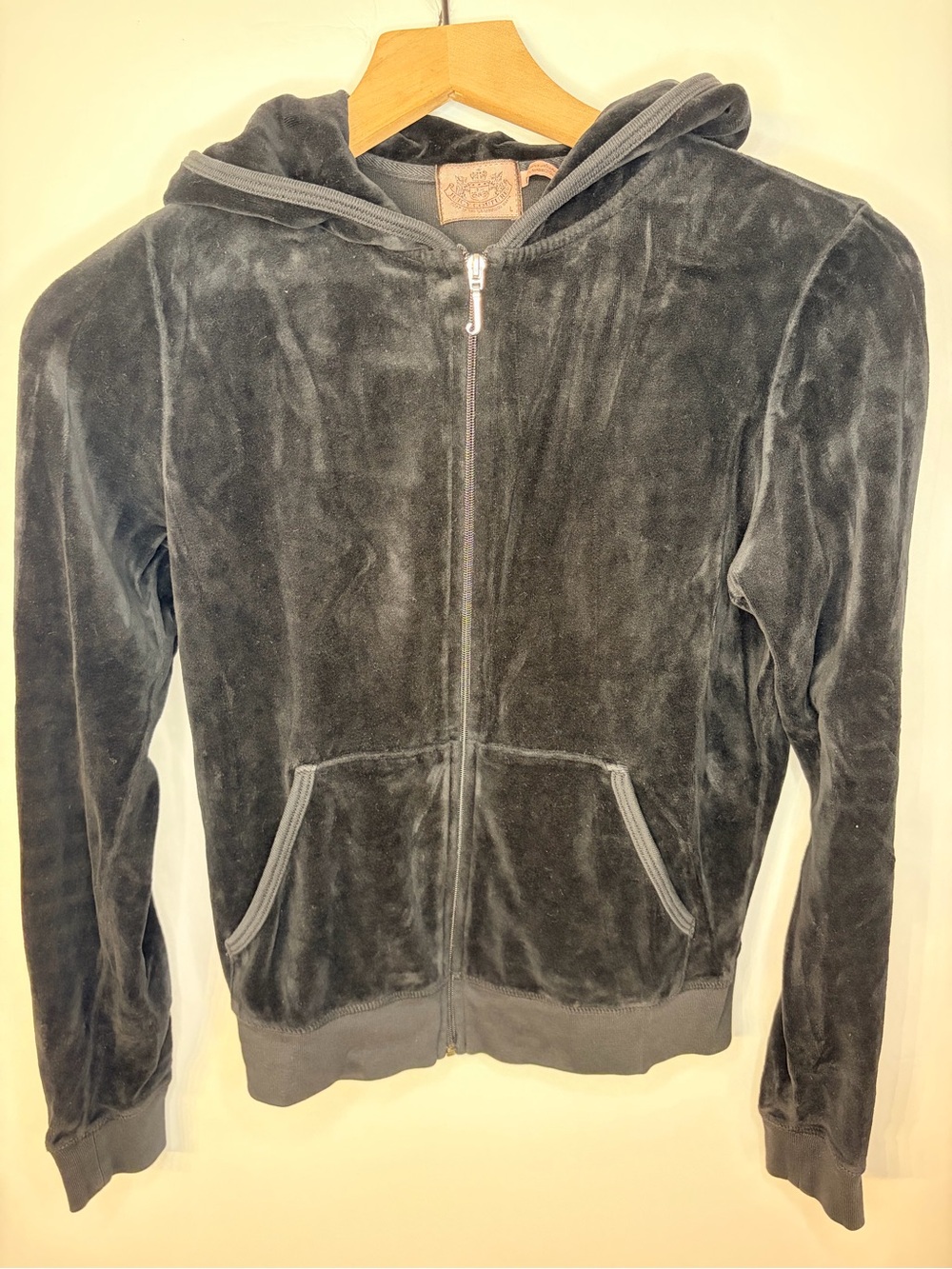Juicy Couture Vintage Early 2000’s Black Velour Full Zip Hoodie, Size Large